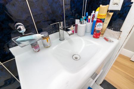 Casa para alugar com 200m², 3 quartos e 2 vagasBanheiro da Suíte