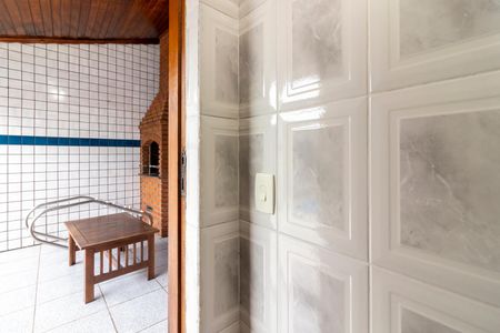 Casa para alugar com 200m², 3 quartos e 2 vagasChurrasqueira - Banheiro 