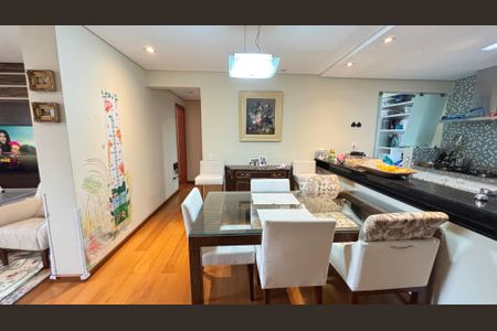 Apartamento para alugar com 100m², 2 quartos e 2 vagas Apartamento para alugar com 100m², 2 quartos e 2 vagasSala