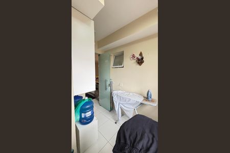 Apartamento para alugar com 100m², 2 quartos e 2 vagas Apartamento para alugar com 100m², 2 quartos e 2 vagasÁrea de Serviço