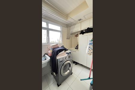 Apartamento para alugar com 100m², 2 quartos e 2 vagas Apartamento para alugar com 100m², 2 quartos e 2 vagasÁrea de Serviço