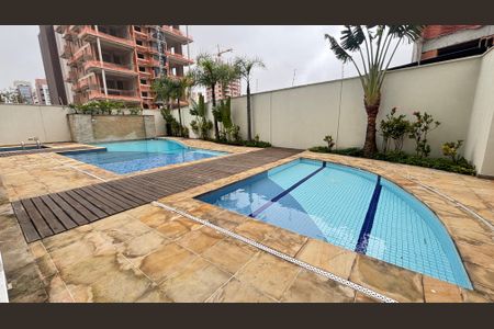 Apartamento para alugar com 100m², 2 quartos e 2 vagas Apartamento para alugar com 100m², 2 quartos e 2 vagasPiscina