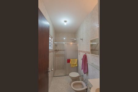 Casa à venda com 180m², 3 quartos e 3 vagasBanheiro da Suíte