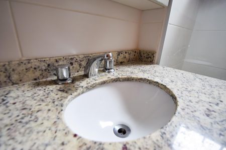 Apartamento à venda com 79m², 3 quartos e 2 vagas Apartamento à venda com 79m², 3 quartos e 2 vagasBanheiro Suíte