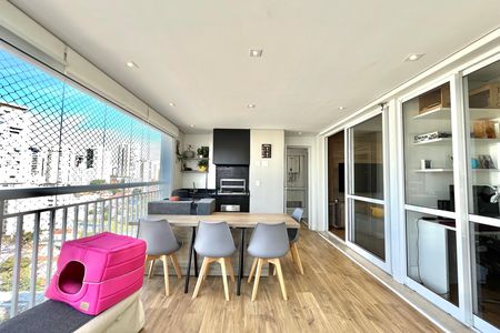 Apartamento para alugar com 97m², 3 quartos e 2 vagas Apartamento para alugar com 97m², 3 quartos e 2 vagasVaranda