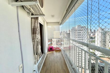 Apartamento para alugar com 97m², 3 quartos e 2 vagas Apartamento para alugar com 97m², 3 quartos e 2 vagasVaranda