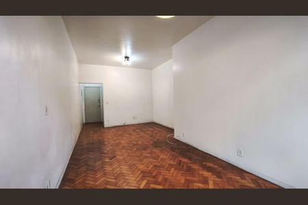 Apartamento à venda com 93m², 3 quartos e 1 vaga Apartamento à venda com 93m², 3 quartos e 1 vagaSala