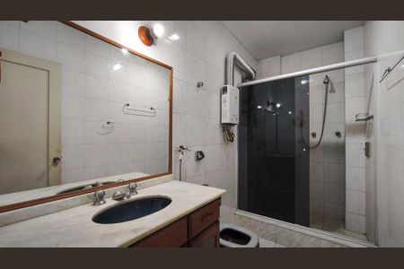 Apartamento à venda com 93m², 3 quartos e 1 vaga Apartamento à venda com 93m², 3 quartos e 1 vagaBanheiro Corredor