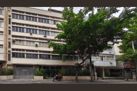 Apartamento à venda com 93m², 3 quartos e 1 vaga Apartamento à venda com 93m², 3 quartos e 1 vagaFachada e portaria