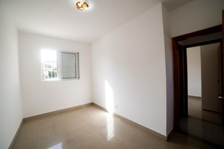 Apartamento à venda com 115m², 3 quartos e 2 vagasQuarto 2