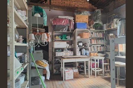 Casa à venda com 263m², 4 quartos e 4 vagas