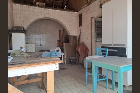 Casa à venda com 263m², 4 quartos e 4 vagas