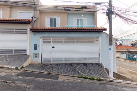 Casa para alugar com 250m², 3 quartos e 3 vagas Casa para alugar com 250m², 3 quartos e 3 vagasFachada