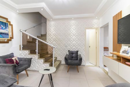 Casa para alugar com 250m², 3 quartos e 3 vagas Casa para alugar com 250m², 3 quartos e 3 vagasSala