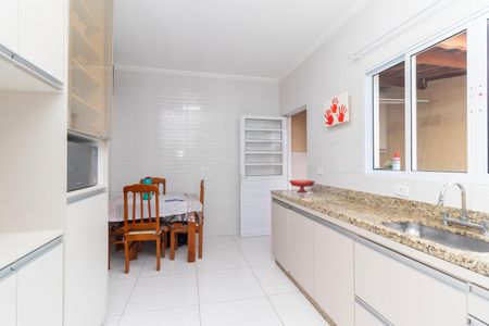 Casa para alugar com 250m², 3 quartos e 3 vagas Casa para alugar com 250m², 3 quartos e 3 vagasCozinha