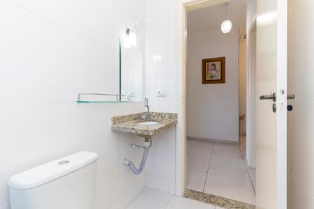 Casa para alugar com 250m², 3 quartos e 3 vagas Casa para alugar com 250m², 3 quartos e 3 vagasBanheiro