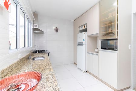 Casa para alugar com 250m², 3 quartos e 3 vagas Casa para alugar com 250m², 3 quartos e 3 vagasCozinha