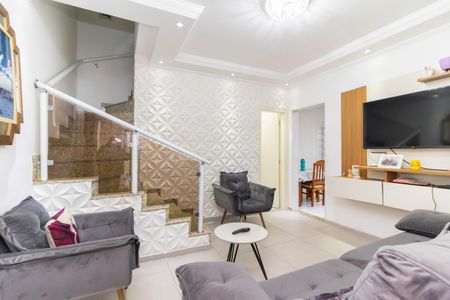 Casa para alugar com 250m², 3 quartos e 3 vagas Casa para alugar com 250m², 3 quartos e 3 vagasSala