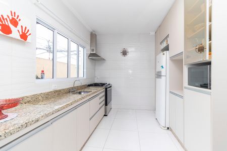 Casa para alugar com 250m², 3 quartos e 3 vagas Casa para alugar com 250m², 3 quartos e 3 vagasCozinha