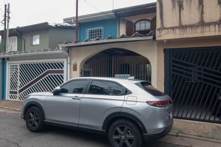 Casa à venda com 106m², 2 quartos e 1 vaga Casa à venda com 106m², 2 quartos e 1 vagaFachada