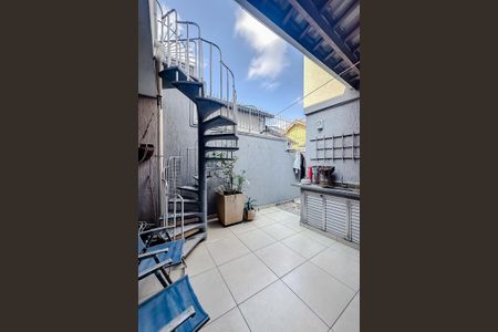 Casa à venda com 187m², 5 quartos e 3 vagasÁrea Externa