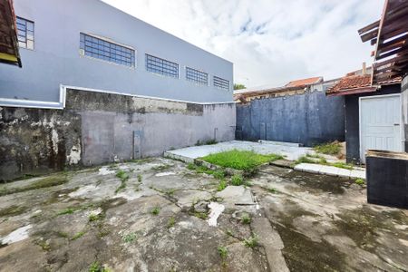 Casa para alugar com 138m², 3 quartos e 3 vagasQuintal