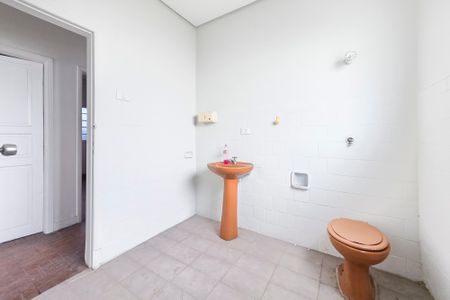 Casa para alugar com 138m², 3 quartos e 3 vagasBanheiro