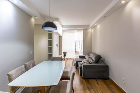 Apartamento para alugar com 64m², 3 quartos e 1 vagaSala