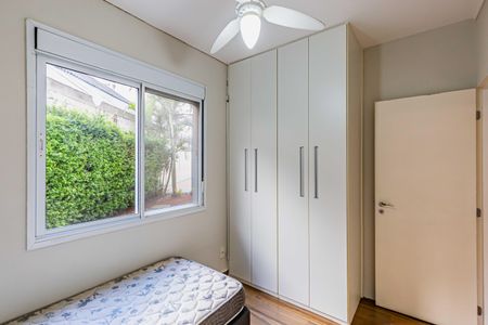 Apartamento para alugar com 64m², 3 quartos e 1 vagaQuarto 01