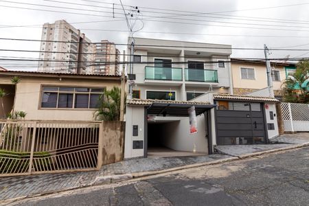 Casa à venda com 168m², 3 quartos e 4 vagasFachada