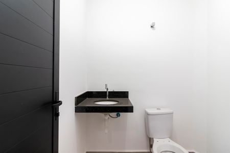 Casa à venda com 168m², 3 quartos e 4 vagasBanheiro de Serviço