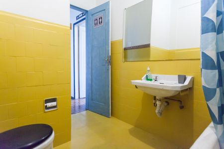 Apartamento para alugar com 200m², 3 quartos e sem vaga Apartamento para alugar com 200m², 3 quartos e sem vagaBanheiro Social