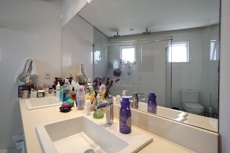 Casa de condomínio à venda com 441m², 3 quartos e 2 vagasBanheiro da Suíte 3