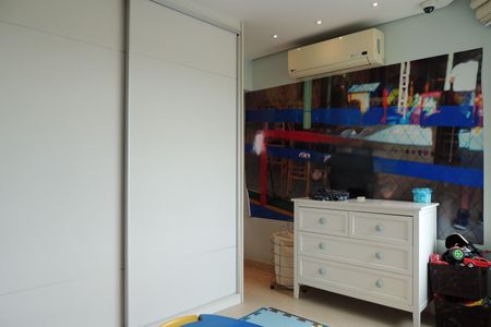 Casa de condomínio à venda com 441m², 3 quartos e 2 vagasQuarto 2 - Suíte