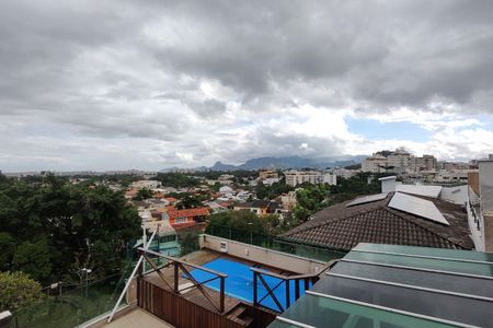 Casa de condomínio à venda com 441m², 3 quartos e 2 vagasVista