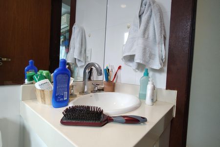 Casa de condomínio à venda com 441m², 3 quartos e 2 vagasBanheiro da Suíte 2