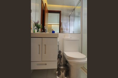 Casa de condomínio à venda com 441m², 3 quartos e 2 vagasBanheiro da Suíte 1