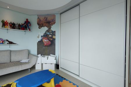 Casa de condomínio à venda com 441m², 3 quartos e 2 vagasQuarto 2 - Suíte