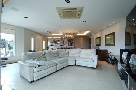 Casa de condomínio à venda com 441m², 3 quartos e 2 vagasSala