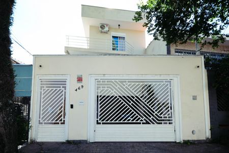 Casa à venda com 280m², 3 quartos e 5 vagasFachada
