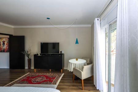 Casa à venda com 280m², 3 quartos e 5 vagasSuíte 1