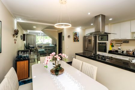 Casa à venda com 280m², 3 quartos e 5 vagasCozinha