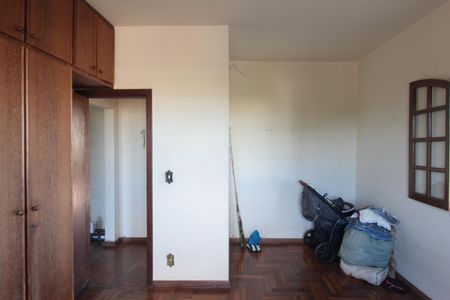 Casa à venda com 830m², 4 quartos e 4 vagasQuarto 1