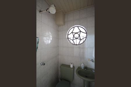 Casa à venda com 830m², 4 quartos e 4 vagasBanheiro de Serviço