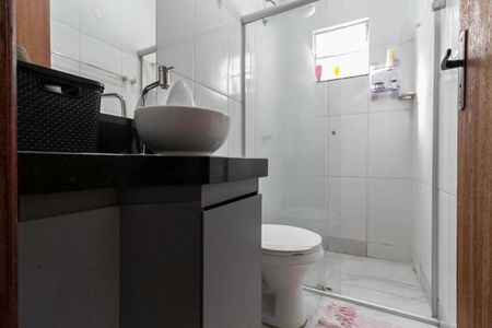 Casa à venda com 300m², 3 quartos e 3 vagasBanheiro da suíte