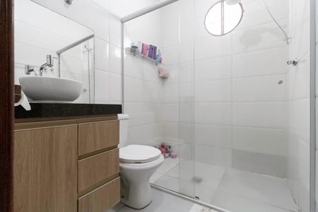 Casa à venda com 300m², 3 quartos e 3 vagasBanheiro social 