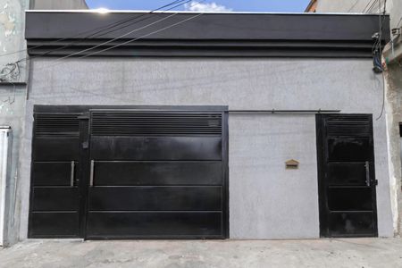 Casa à venda com 300m², 3 quartos e 3 vagasFachada