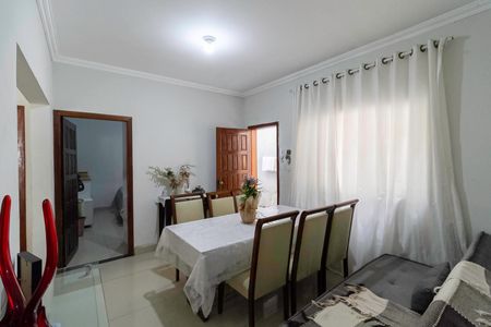 Casa à venda com 300m², 3 quartos e 3 vagasSala