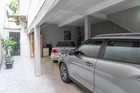 Casa à venda com 300m², 3 quartos e 3 vagasGaragem