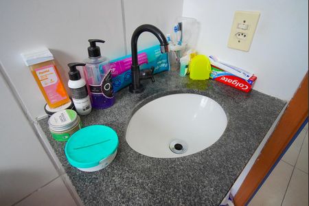 Apartamento à venda com 47m², 2 quartos e 1 vaga Apartamento à venda com 47m², 2 quartos e 1 vagaBanheiro